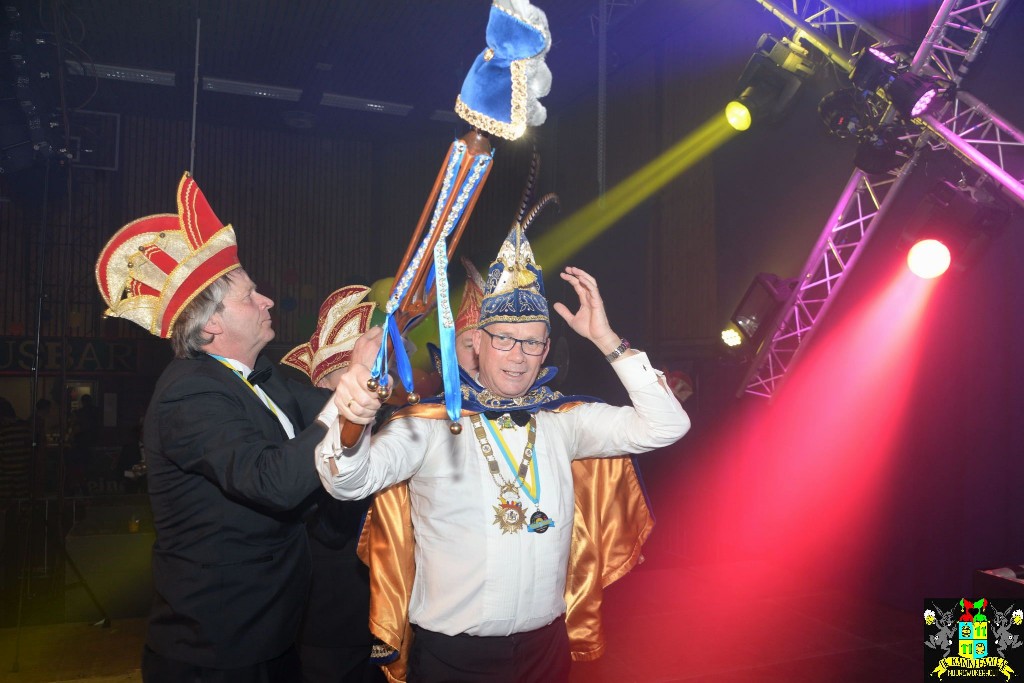 ../Images/Het Opwarmbal 331.jpg